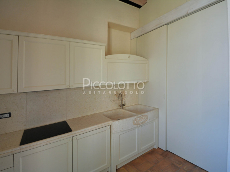 Immagine 11 di Appartamento in affitto  in Via Foresto Nuovo a Asolo