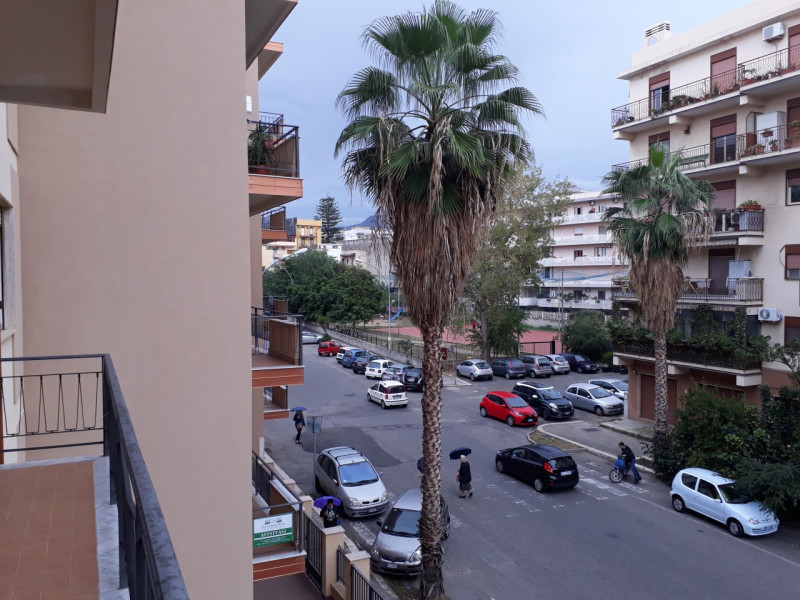Immagine 8 di Appartamento in affitto  in Via Loreto a Reggio Di Calabria