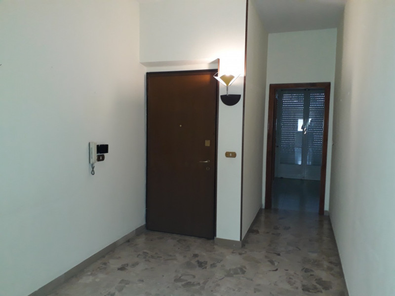 Immagine 10 di Appartamento in affitto  in Via Loreto a Reggio Di Calabria