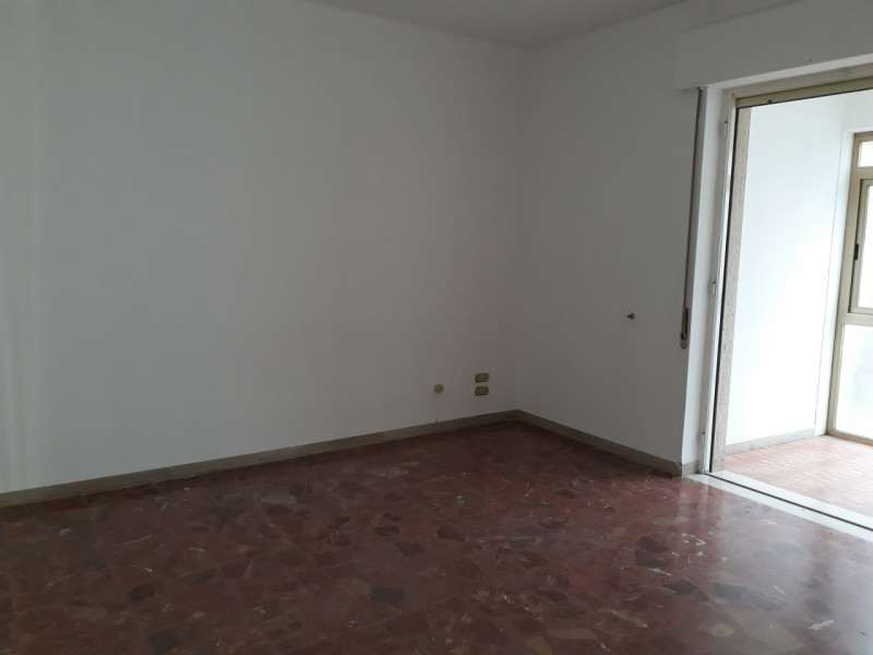 Immagine 15 di Appartamento in affitto  in Via Loreto a Reggio Di Calabria