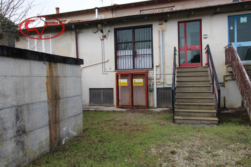 Immagine 30 di Laboratorio in vendita  in ponticino a Laterina Pergine Valdarno