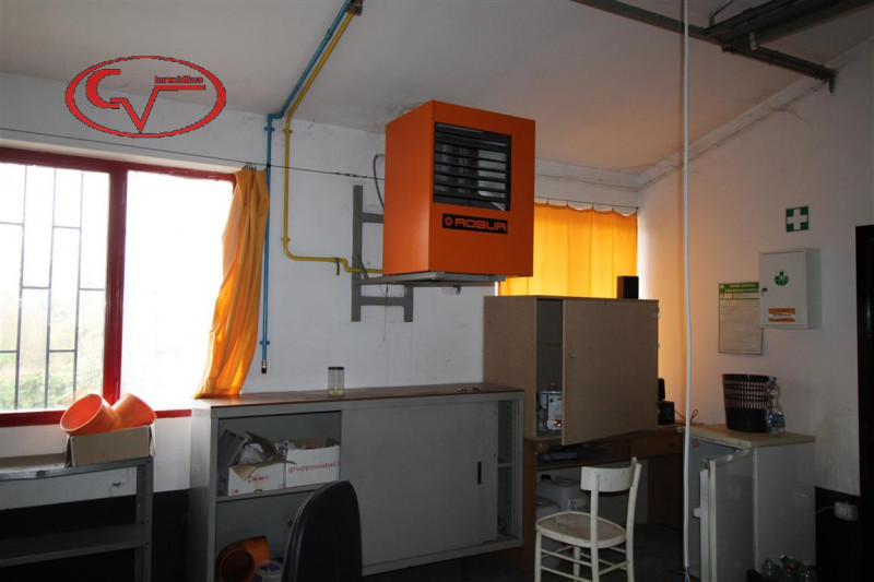 Immagine 40 di Laboratorio in vendita  in ponticino a Laterina Pergine Valdarno
