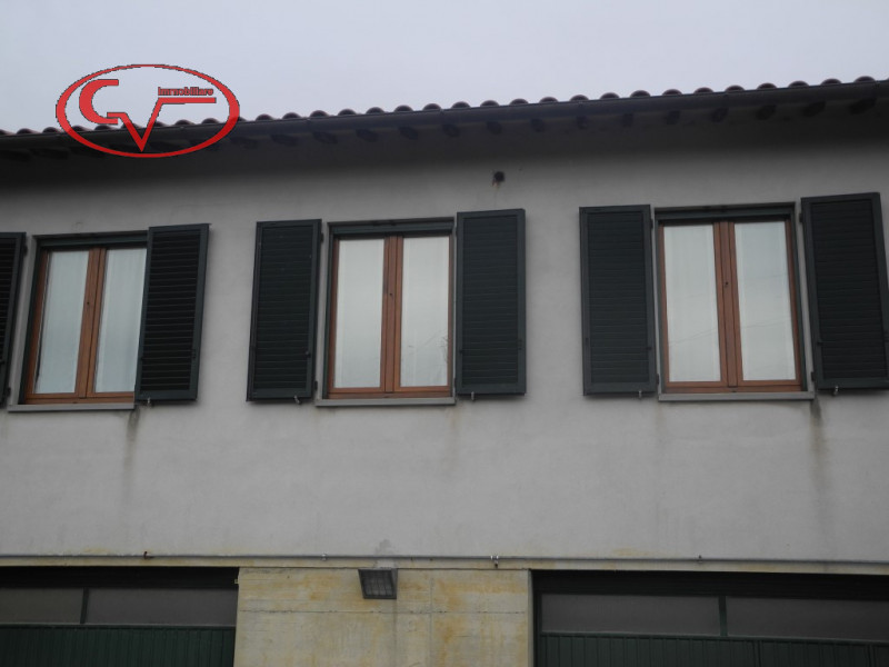 Immagine 6 di Villa in vendita  a Bucine