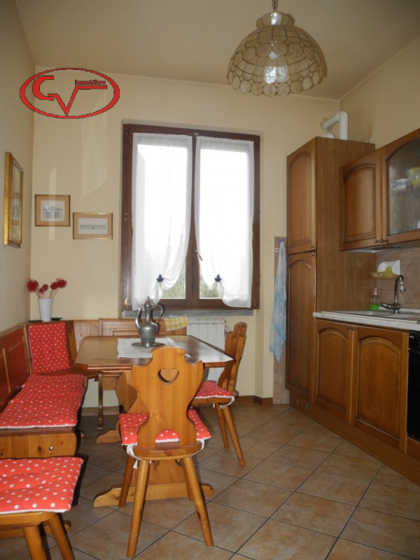 Immagine 26 di Villa in vendita  a Bucine