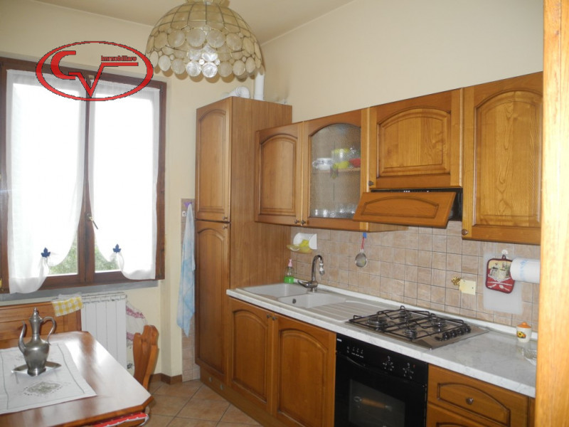 Immagine 27 di Villa in vendita  a Bucine