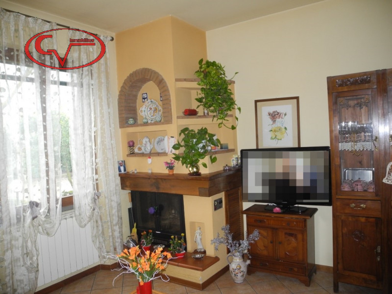 Immagine 28 di Villa in vendita  a Bucine