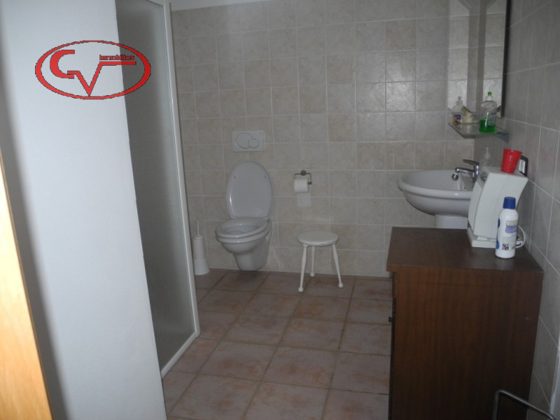 Immagine 39 di Villa in vendita  a Bucine