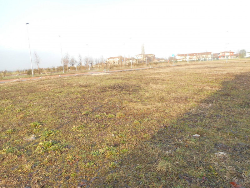 Immagine 15 di Terreno in vendita  in via della pieve a Thiene