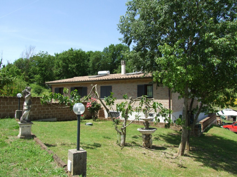 Immagine 3 di Villa in vendita  in Via Nepesina a Nepi