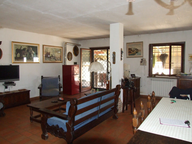 Immagine 6 di Villa in vendita  in Via Nepesina a Nepi