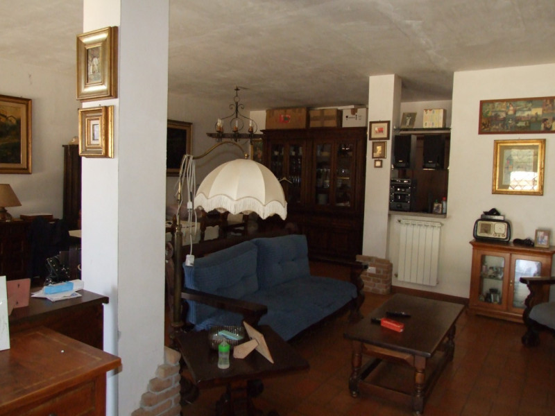 Immagine 7 di Villa in vendita  in Via Nepesina a Nepi