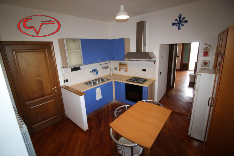 Immagine 4 di Appartamento in vendita  a Montevarchi