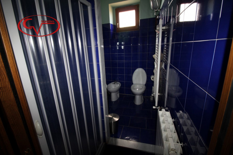 Immagine 8 di Appartamento in vendita  a Montevarchi