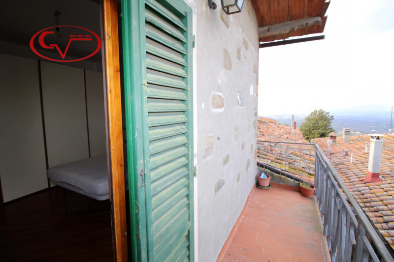 Immagine 12 di Appartamento in vendita  a Montevarchi