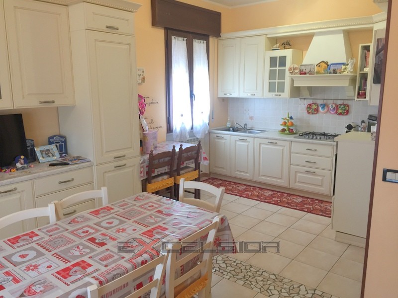 Immagine 2 di Appartamento in vendita  in C.so Risorgimento 160 - Porto Viro a Taglio Di Po