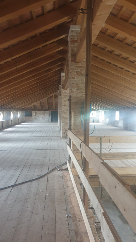 Immagine 1 di Villa in vendita  in sr 11 a Dolo