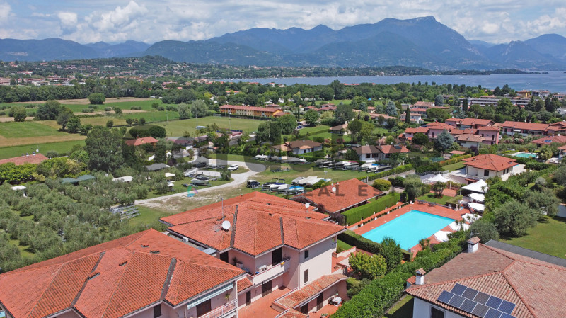 Immagine 21 di Appartamento in vendita  in Via degli Alpini a Manerba Del Garda