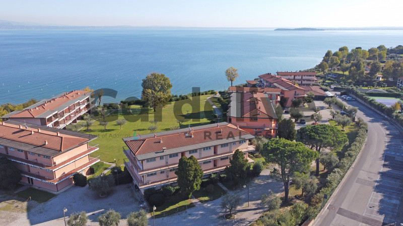 Immagine 22 di Appartamento in vendita  in Via Seselle a Manerba Del Garda