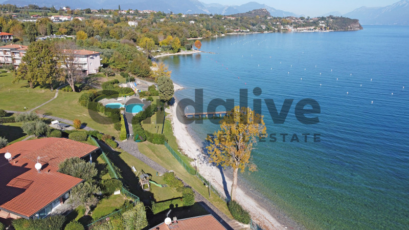 Immagine 26 di Appartamento in vendita  in Via Seselle a Manerba Del Garda