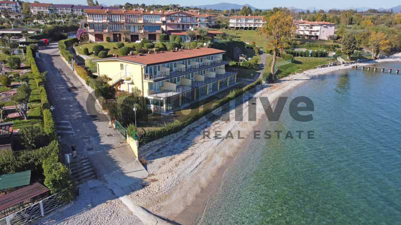 Immagine 31 di Appartamento in vendita  in Via Seselle a Manerba Del Garda