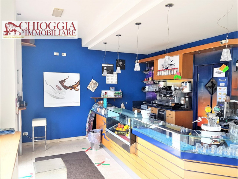 Immagine 4 di Negozio in vendita  in Via Marco Polo 69 a Chioggia