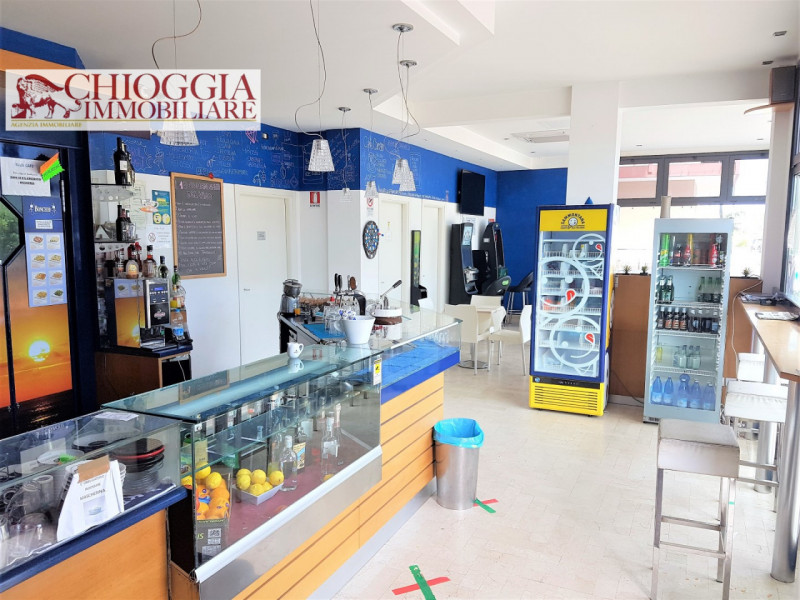 Immagine 6 di Negozio in vendita  in Via Marco Polo 69 a Chioggia
