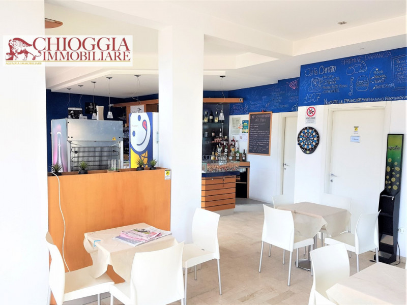 Immagine 8 di Negozio in vendita  in Via Marco Polo 69 a Chioggia