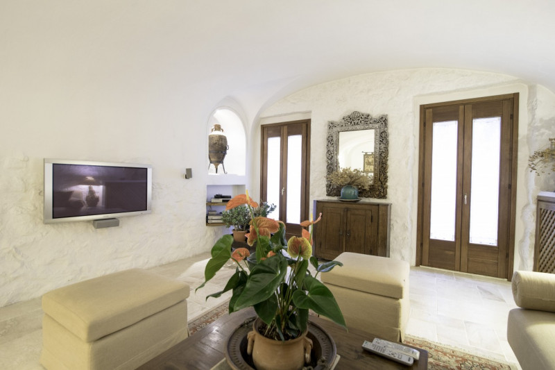 Immagine 5 di Casa indipendente in vendita  in VIA ROMANA 5 a Olbia