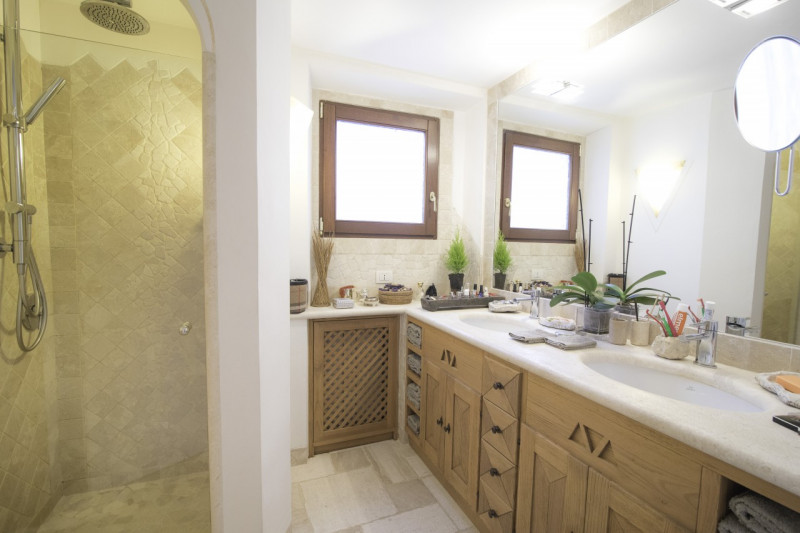 Immagine 19 di Casa indipendente in vendita  in VIA ROMANA 5 a Olbia