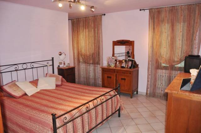 Immagine 7 di Casa indipendente in vendita  a Terranuova Bracciolini