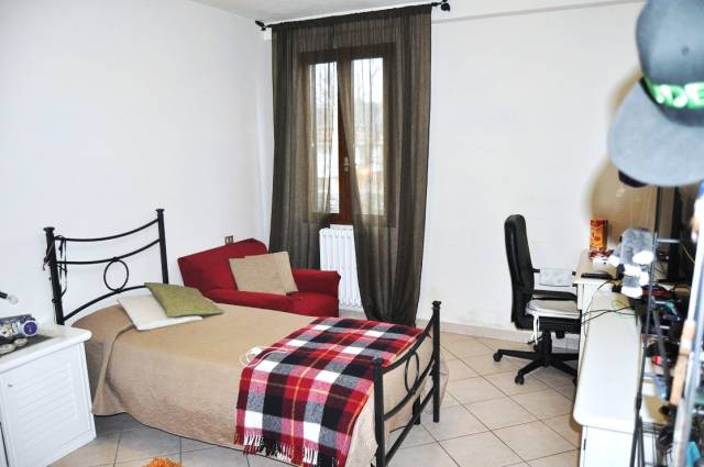 Immagine 12 di Casa indipendente in vendita  a Terranuova Bracciolini