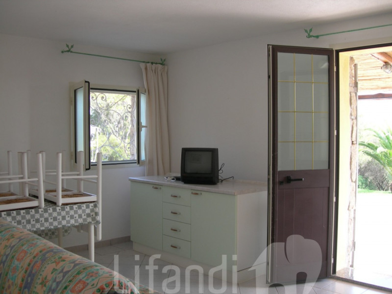 Immagine 19 di Villa in vendita  a Arzachena