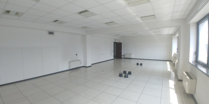 Immagine 6 di Ufficio in affitto  in VIA GROSIO a Milano