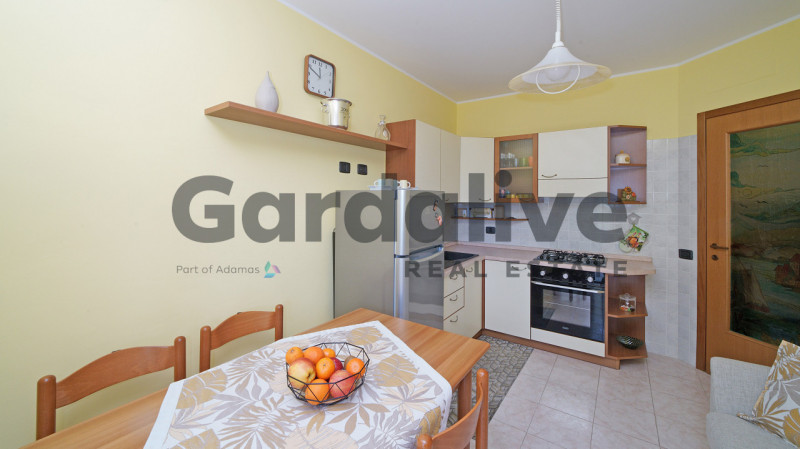 Immagine 7 di Appartamento in vendita  in Via XX settembre a Manerba Del Garda