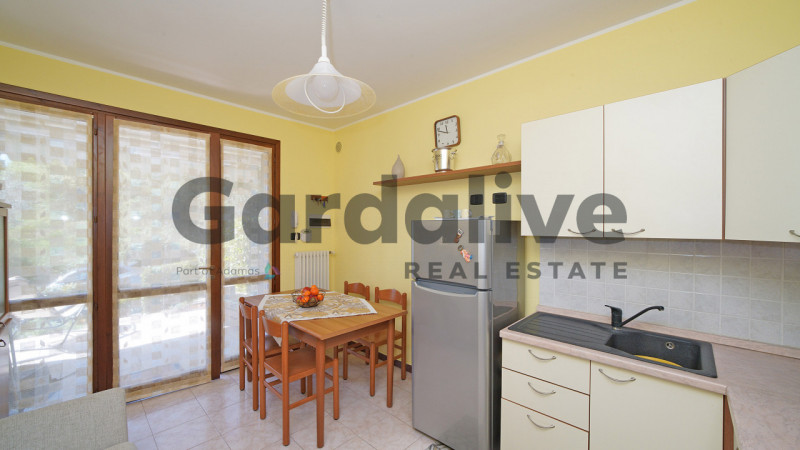 Immagine 9 di Appartamento in vendita  in Via XX settembre a Manerba Del Garda