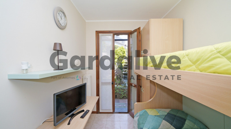 Immagine 14 di Appartamento in vendita  in Via XX settembre a Manerba Del Garda