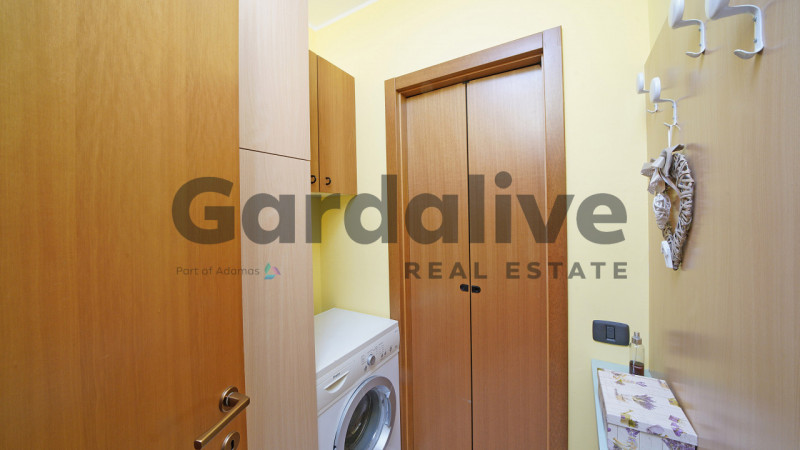 Immagine 16 di Appartamento in vendita  in Via XX settembre a Manerba Del Garda