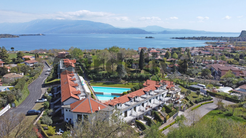 Immagine 24 di Appartamento in vendita  in Via XX settembre a Manerba Del Garda