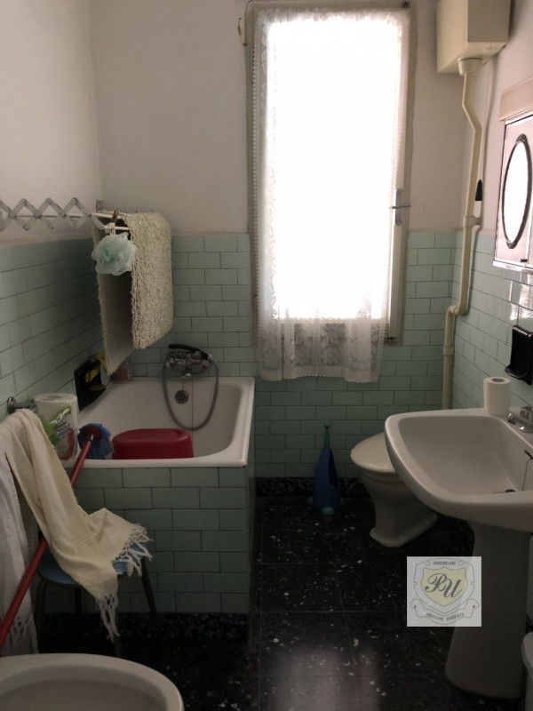 Immagine 5 di Appartamento in vendita  in viale fiume a Este