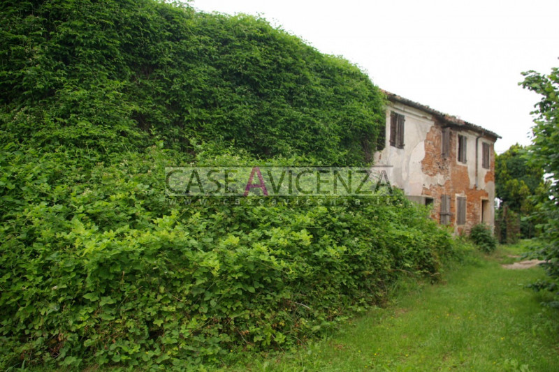 Immagine 5 di Rustico / casale in vendita  in via mazzini a Grisignano Di Zocco