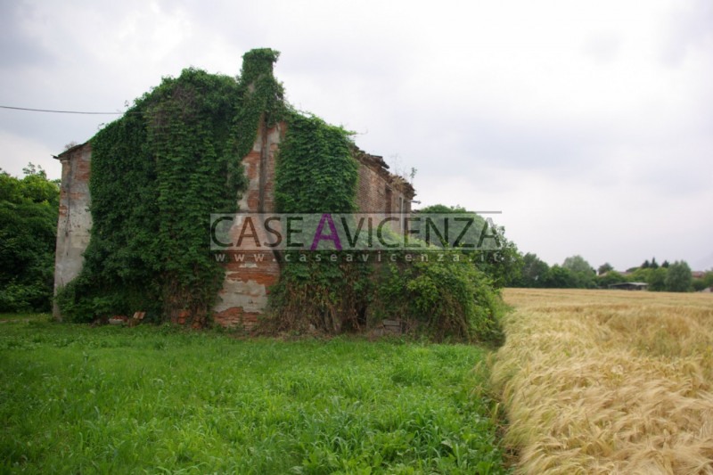 Immagine 9 di Rustico / casale in vendita  in via mazzini a Grisignano Di Zocco
