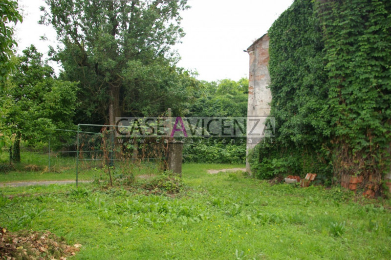 Immagine 12 di Rustico / casale in vendita  in via mazzini a Grisignano Di Zocco