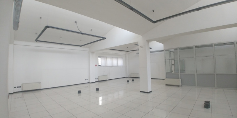 Immagine 2 di Ufficio in affitto  in VIA GROSIO a Milano