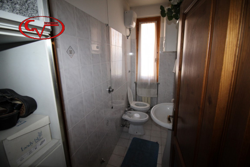 Immagine 9 di Casa quadrifamiliare in vendita  in via Roma a Loro Ciuffenna