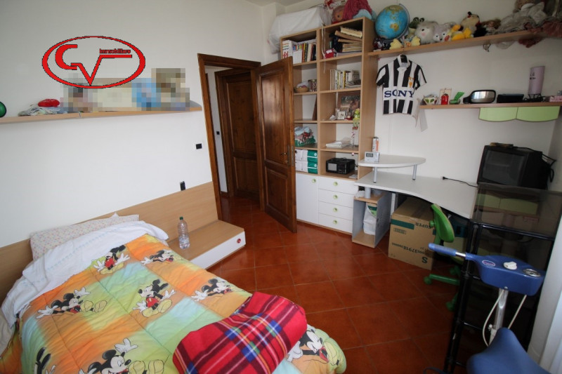 Immagine 11 di Casa quadrifamiliare in vendita  in via Roma a Loro Ciuffenna