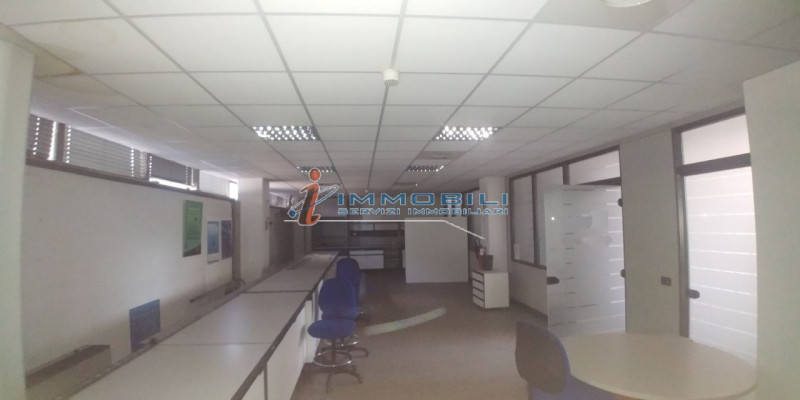 Immagine 11 di Laboratorio in vendita  in VIA CROCE B. a Vimodrone