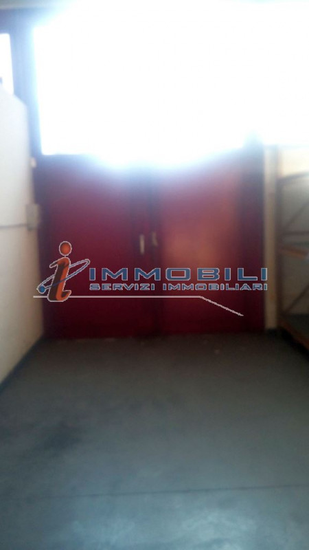 Immagine 23 di Laboratorio in vendita  in VIA CROCE B. a Vimodrone