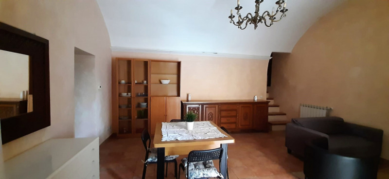 Immagine 2 di Appartamento in vendita  in Via Papa Pio XII a Castel Sant'elia