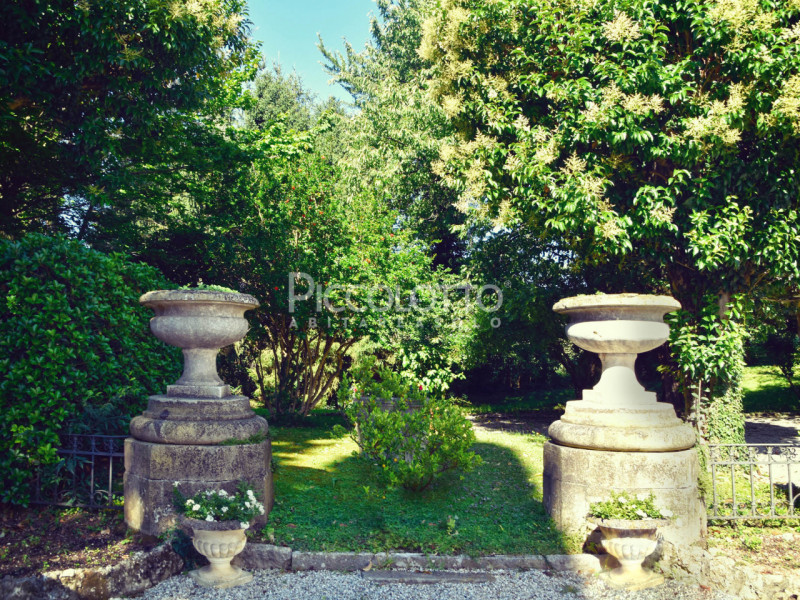 Immagine 11 di Villa in vendita  in Via Foresto Vecchio a Asolo