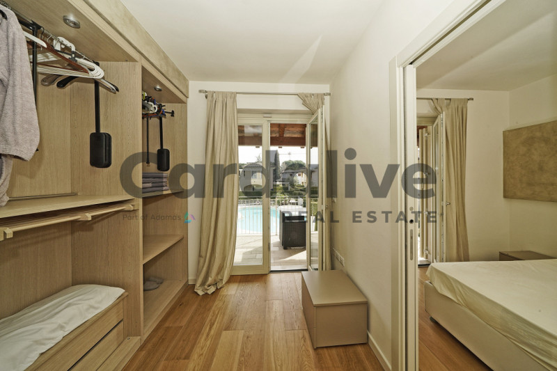 Immagine 29 di Villa in vendita  a Manerba Del Garda